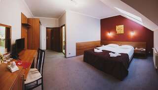 Отель Отельный комплекс Санта-Мария Сходница Двухместный номер с 1 кроватью или 2 отдельными кроватями - Мансарда-2